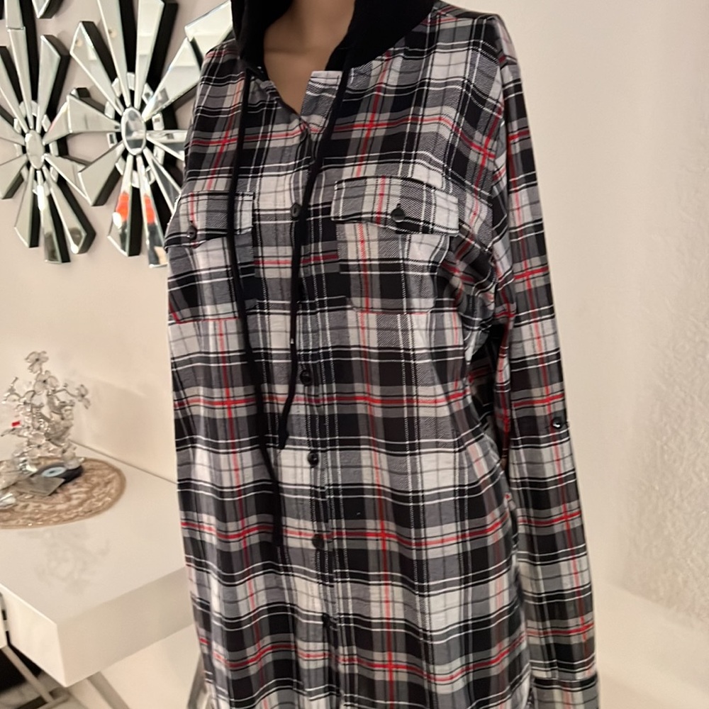 Ladies shirts with hoodies size XL